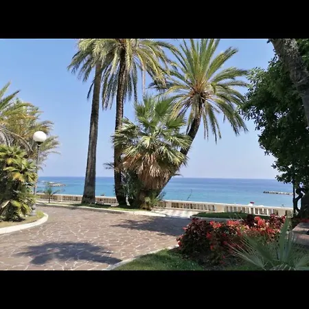 Grand A Pieds Apartmán Sanremo
